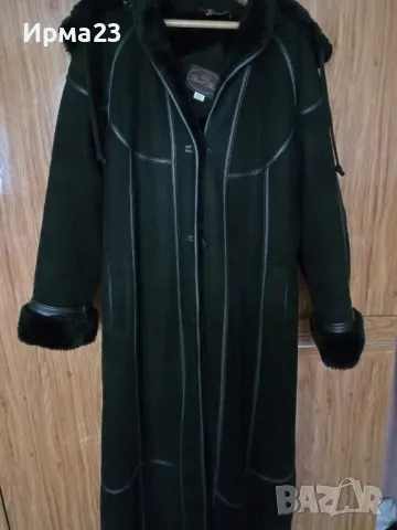 Дамско велурено палто