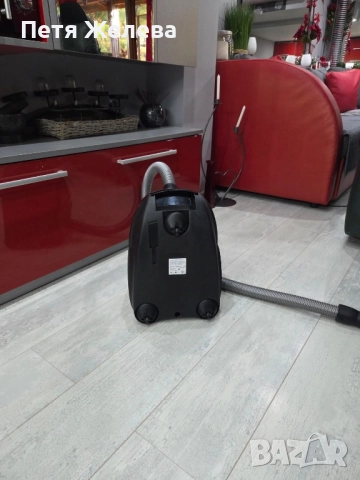 Прахосмукачка SIEMENS 1600w, снимка 11 - Прахосмукачки - 52121741