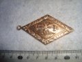 СТАР РУСКИ АЖУРЕН ПОЗЛАТЕН РОМБОИДЕН ФЛОРАЛЕН РЕТРО МЕДАЛЬОН 29498, снимка 4