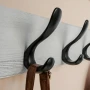 Закачалка за палта HONSKY за стенен монтаж, дървена с 4 двойни куки, бяла/черна, снимка 4