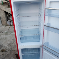 Луксозен червен хладилник ретро дизайн Amica 2 години гаранция!, снимка 2 - Хладилници - 44628773