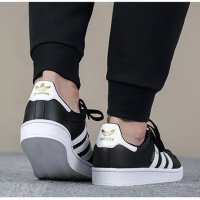 Adidas Campus номер 47 1/3 Оригинални Мъжки Кожени Кецове, снимка 3 - Кецове - 34881327