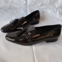 MANGO Дамски лоуфъри черни лачени, снимка 2 - Дамски елегантни обувки - 38080121