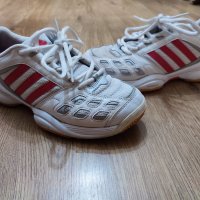 Дамски маратонки Adidas, снимка 1 - Маратонки - 37509872