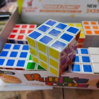 Кубче Рубик 3х3 малки, снимка 2 - Други игри - 40526488