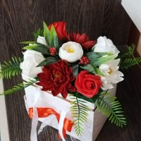 🎀НОВО🎀Бяла чанта със сапунени цветя в бяло и червено за вашите специални поводи🌹🎀🌹, снимка 4 - Подаръци за жени - 42846198