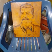 Ръчно инкрустирани портрет на Сталин в/у дърво, снимка 1 - Декорация за дома - 34967828