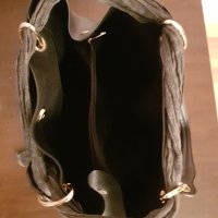Черна кожена чанта, снимка 4 - Чанти - 35238340