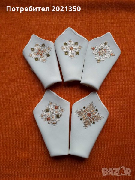 Ръчно бродирани копринени кърпички - български мотиви - 4 вида, снимка 1