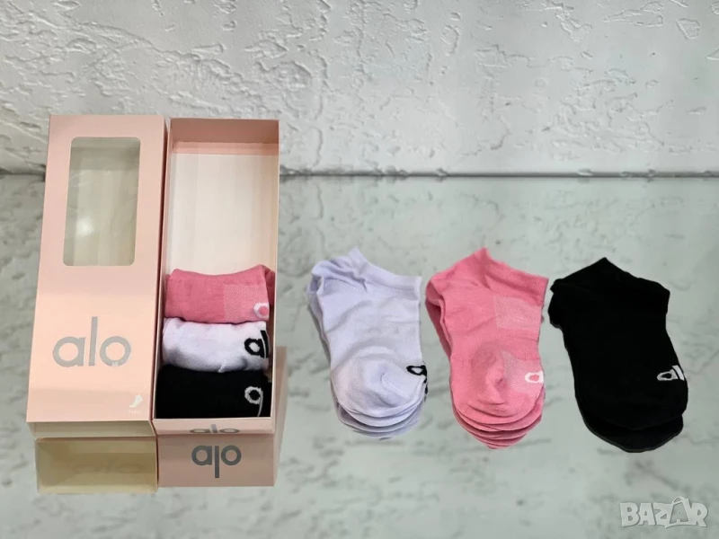 къси чорапи в кутия alo miu miu gucci versace Victoria's secret Adidas nike , снимка 1