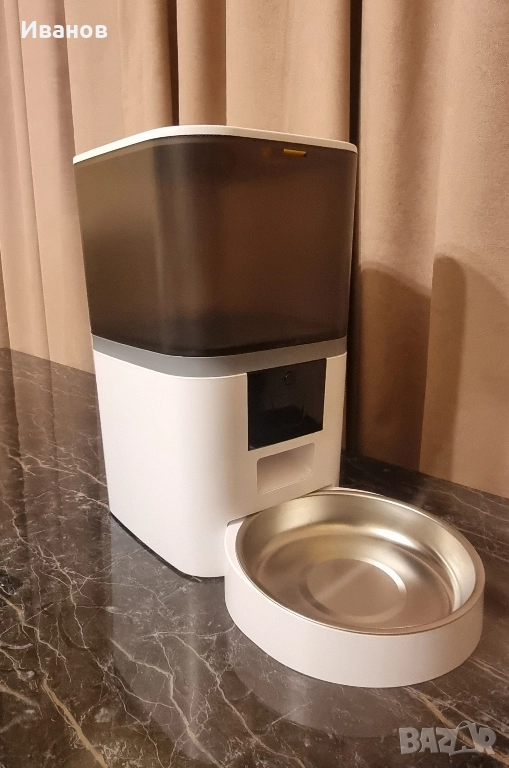 Смарт автоматична хранилка за котки или малки кучета., снимка 1