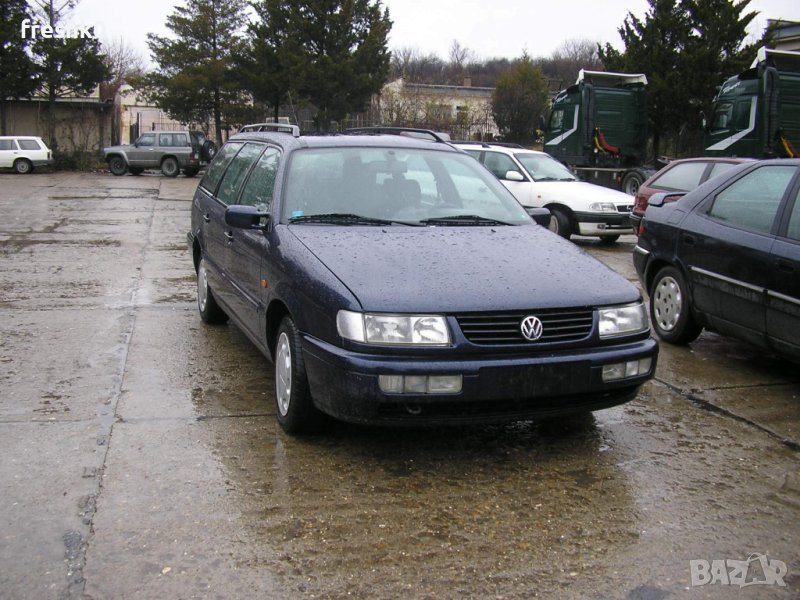 VW Passat Комби B4 1.6 101 коня 1996г, снимка 1