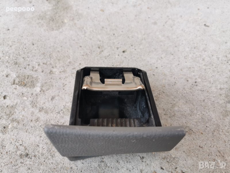 Пепелник за Мазда 2 2004 година , снимка 1