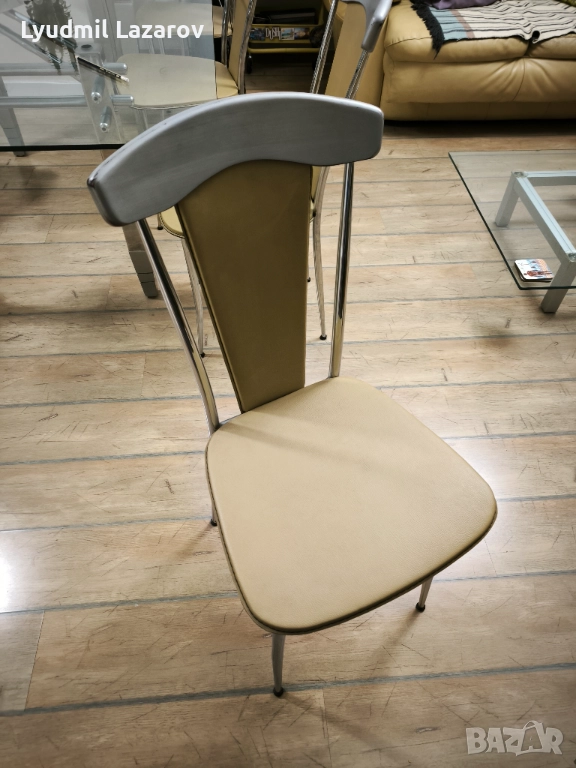 Продавам столове за хранене , снимка 1