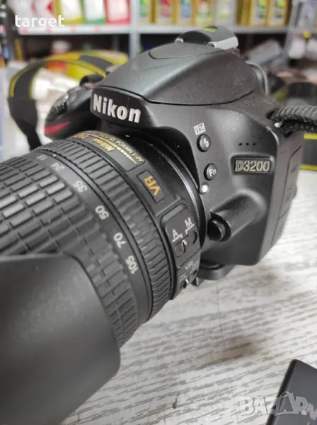 Фотоапарат Nikon D3200 с обективи, снимка 1