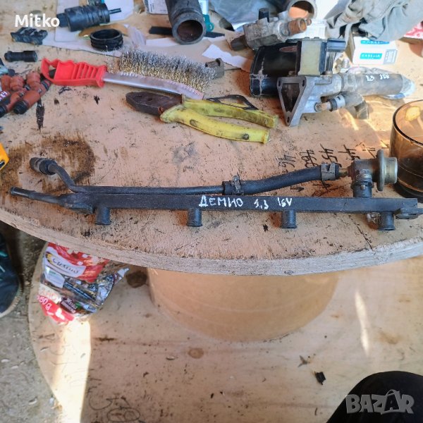 Рейка Бензинова + Клапан За Мазда Демио 1.3И 16В 2002г / Mazda Demio 1.3I 16V 2002y, снимка 1