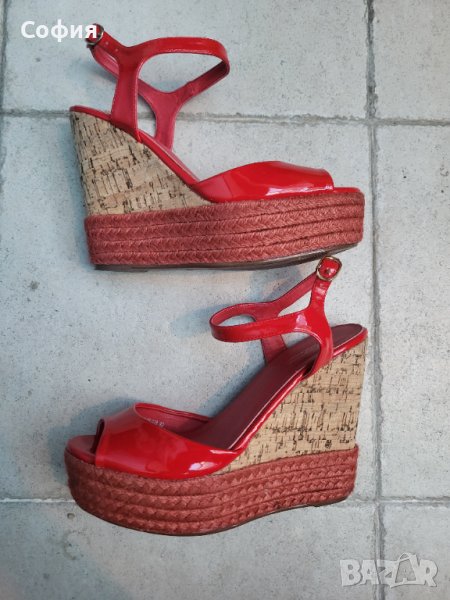 Червени сандали на платформа , снимка 1