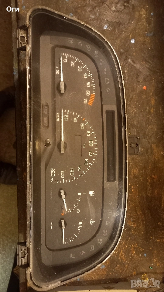 Километражно табло за Рено Лагуна 93-01г. 7700/411/643 0904/471/9900, снимка 1