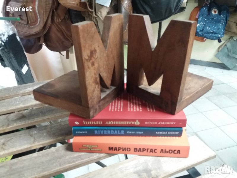 Държач, подпирач, стопери за книги- 2бр.дървени големи, снимка 1