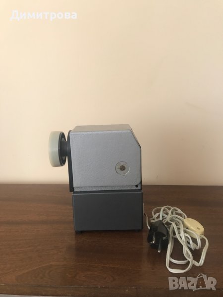 Прожекционен апарат за филмчета и диапозитиви, прожекционен апарат за филмчета, диапозитиви, снимка 1