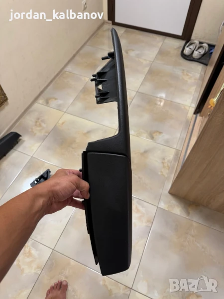 Външна част на дръжката на предна лява врата на Ауди Audi A8 D4 4H само за 100лв. 4H1867165, снимка 1