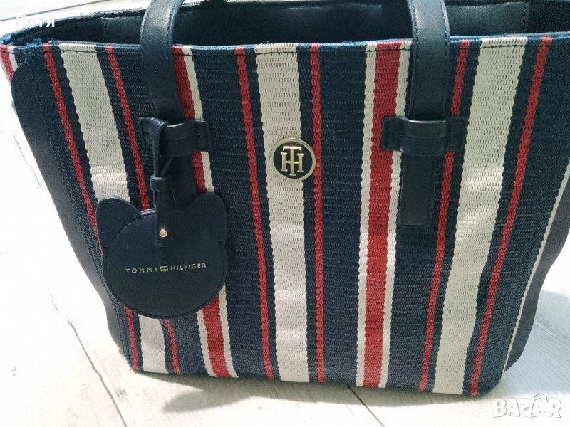 Дамска чанта на Tommy Hilfiger, снимка 1