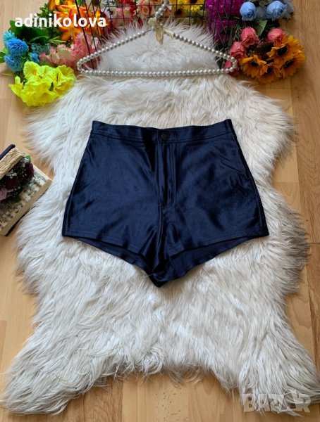 Къси панталонки, снимка 1