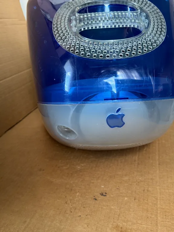 Apple iMac G3 400 (Early 2001 - Indigo) M5521 в За дома в гр