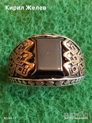 Мъжки сребърен пръстен инкрустиран с камък черен ТУРМАЛИН странична орнаментика 41533, снимка 3 - Пръстени - 54026294