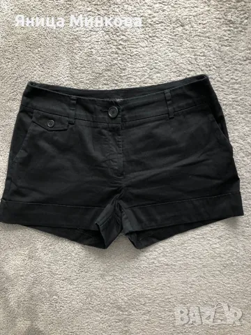 Дамски къси панталони HM
