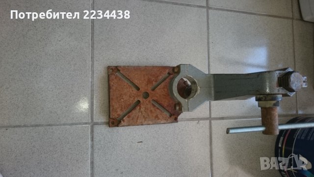 Масивна стойка за дрелка, снимка 2 - Други инструменти - 37203816