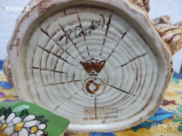 Голям подписан колекционерски чайник Paul Cardew , снимка 14 - Колекции - 52344404