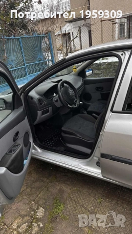 Renault Clio , снимка 9 - Автомобили и джипове - 53236873