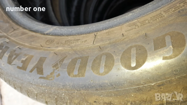 Гуми 235 55 18 г йеар, снимка 2 - Гуми и джанти - 53887537