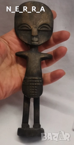 Африканска фигура от дърво