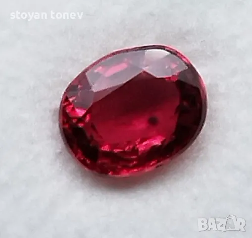 Вълнуващ изящен рубин 1.00кт.! Сертифициран! Нов!, снимка 8 - Други - 49656399