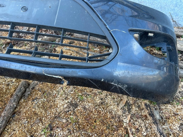 предна броня за Ford Focus 2009г. MK2.5 фейслифт със забележки, снимка 3 - Части - 54173507