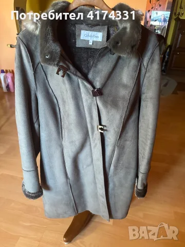 Calvin Klein кожено палто