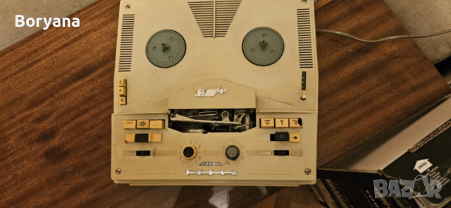 Стар ретро магнетофон Tesla , снимка 4 - Антикварни и старинни предмети - 52567301