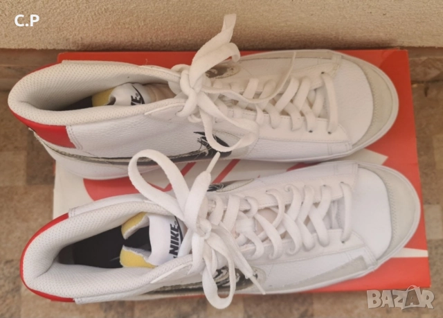 Nike Blazer Mid '77 Обувки, снимка 2 - Ежедневни обувки - 51598468