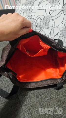 Оригинална чанта Adidas , снимка 3 - Чанти - 50996571