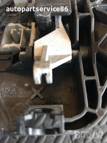 Външна дръжка предна лява врата за Mercedes W906 Sprinter (2006-2011) A9067600934, снимка 3 - Части - 54080953