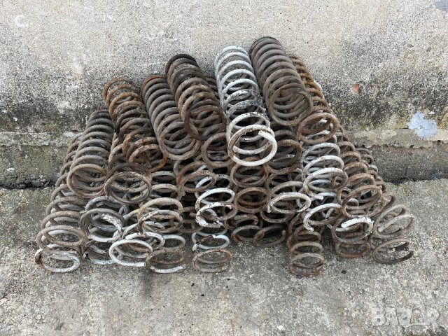 Всякакви части за Лада Жигули ваз 2101/2107, снимка 2 - Части - 44405979