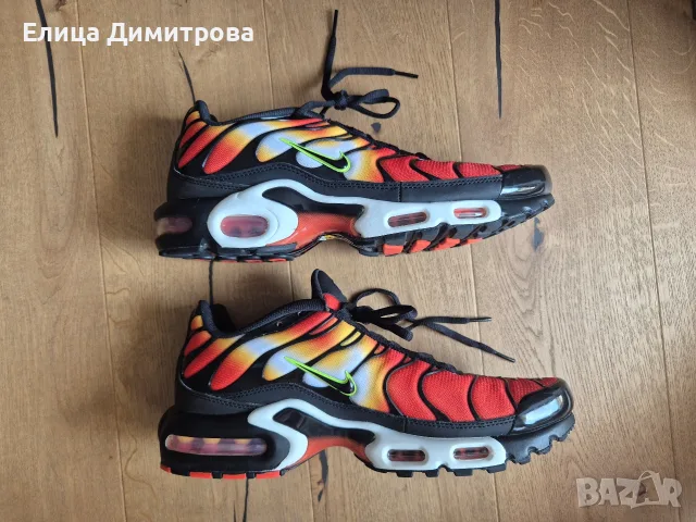 NIKE AIR MAX PLUS Black/ Team Orange-Team Red., снимка 2 - Маратонки - 56085615