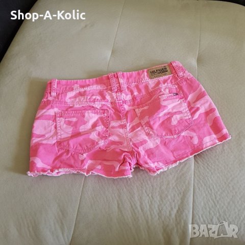 Original Vintage TOMMY HILFIGER Camo Pink Pattern Denim Shorts, снимка 3 - Къси панталони и бермуди - 38457228