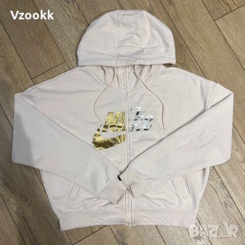 Дамско горнище Nike Sportswear Rally | XS, снимка 2 - Суичъри - 53261603