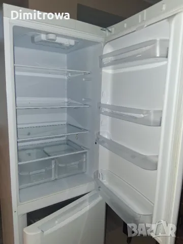 Хладилник с фризер Indesit за ползване,ремонт , снимка 2 - Хладилници - 49278869