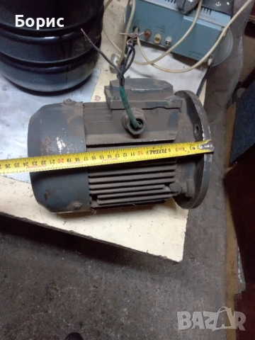 Трифазен асинхронен двигател 1,32