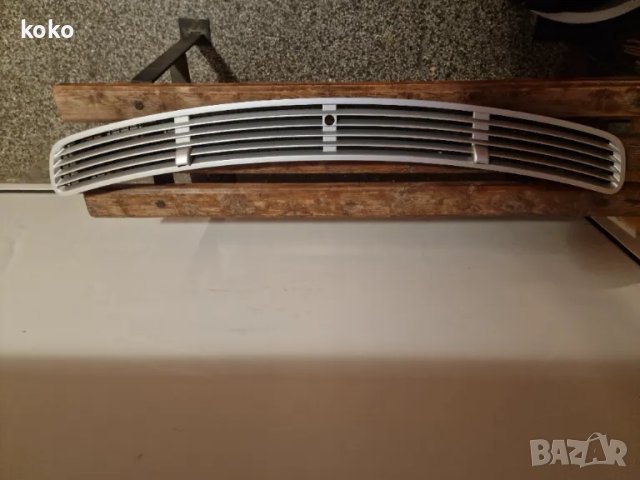 Решетка и бутон огледала w219