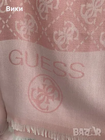 Шал на Guess , снимка 7 - Шалове - 48981244